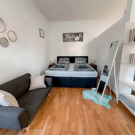 Lend - Design 1 Apartment *
